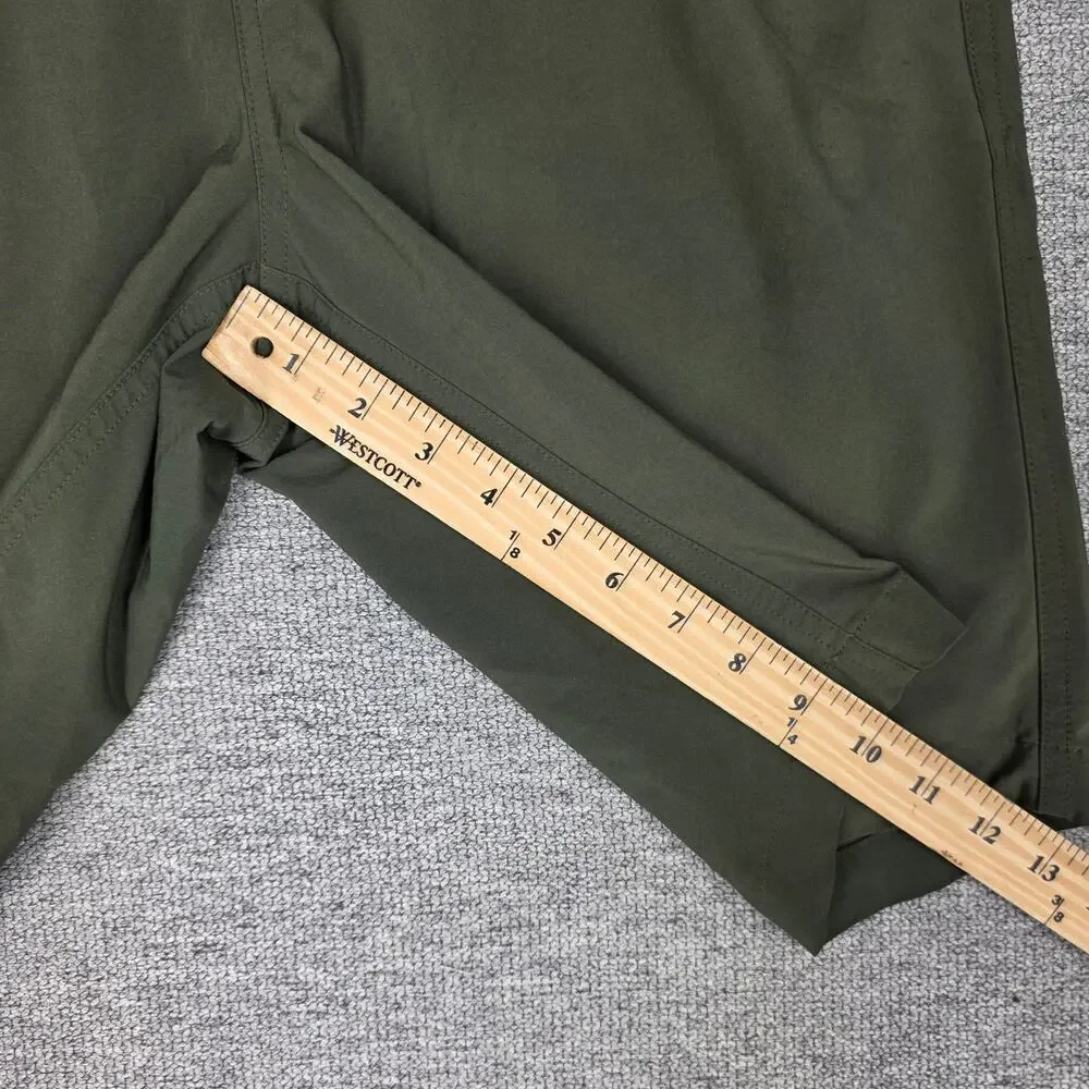 J. HILBURN CUSTOM OLIVE PERFORMANCE TECH PULL-ON SHORTS – SIZE W34 – MINIMALIST